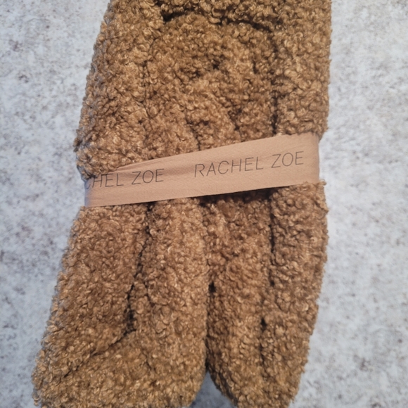 Rachel Zoe Sherpa Cozy PLUSH Full/QUEEN Size Comforter 3 Piece set - Picture 4 of 9